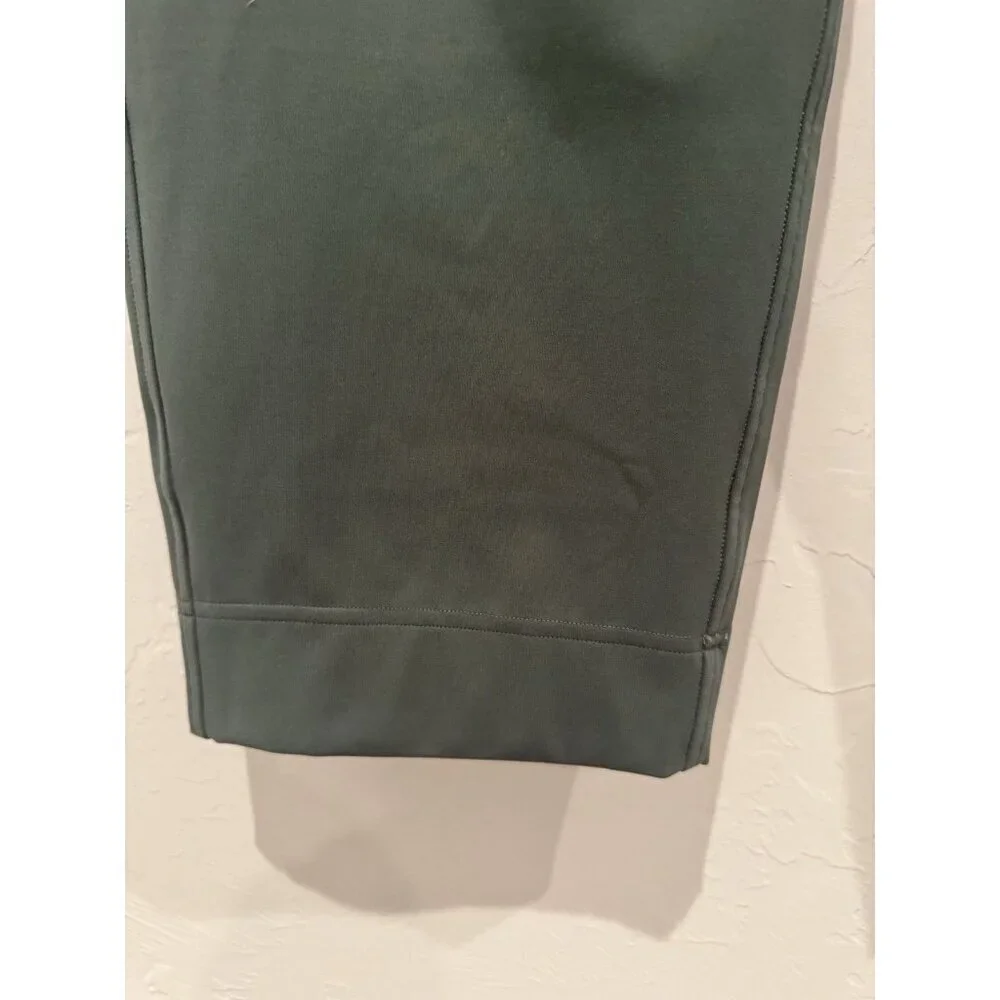 Lululemon Tapered-Leg Mid-Rise Crop 25" *Luxtreme Dark Forest Size Medium - Picture 11 of 16